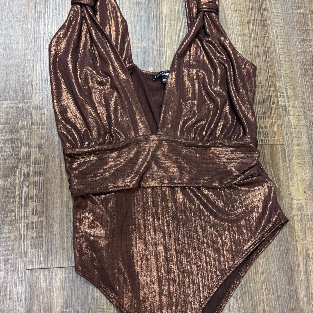 Fashion Nova 1X Metallic Brown Halter Body Suit NWT PartyClub Statement Layering - Picture 5 of 16